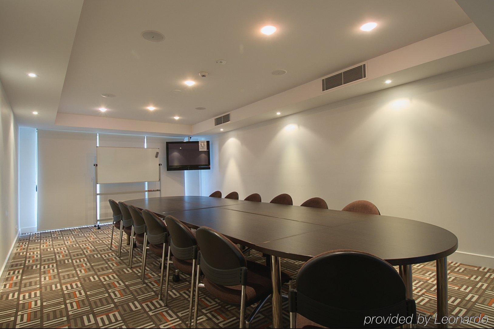 Chancellor Executive Apartments Gold Coast Perniagaan gambar